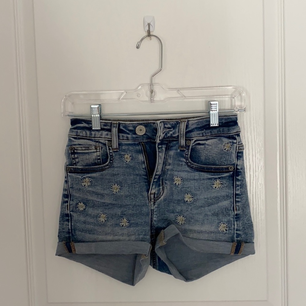 American Eagle High-rise Flower Shorts